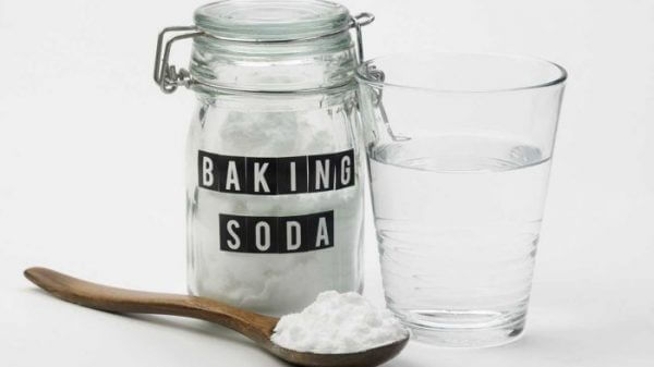 Baking soda và chanh xử lý bồn cầu bốc mùi hiệu quả