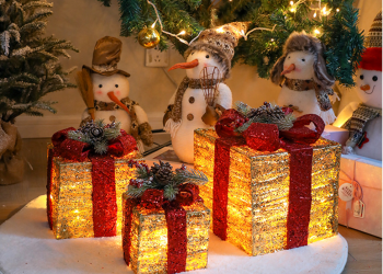 Hộp quà Noel đèn LED là mẫu đèn trang trí giáng sinh phổ biến