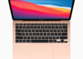 MacBook Air M1 gây nổi bật với thiết kế mỏng nhẹ