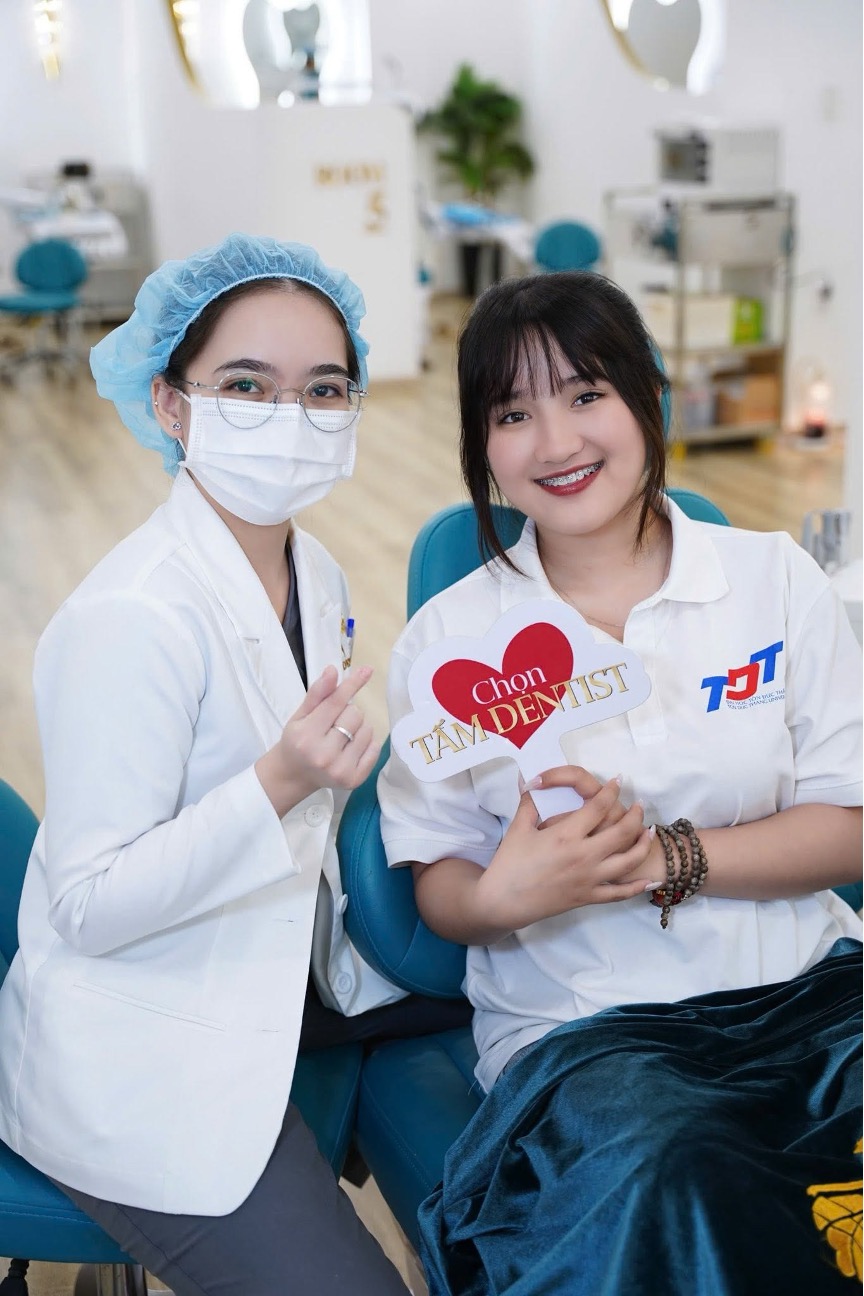 100% bác sĩ tại Nha khoa Tấm Dentist có giấy phép hành nghề
